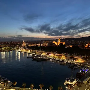 https://luxury-beach-port-apartment.es-andalucia.com
